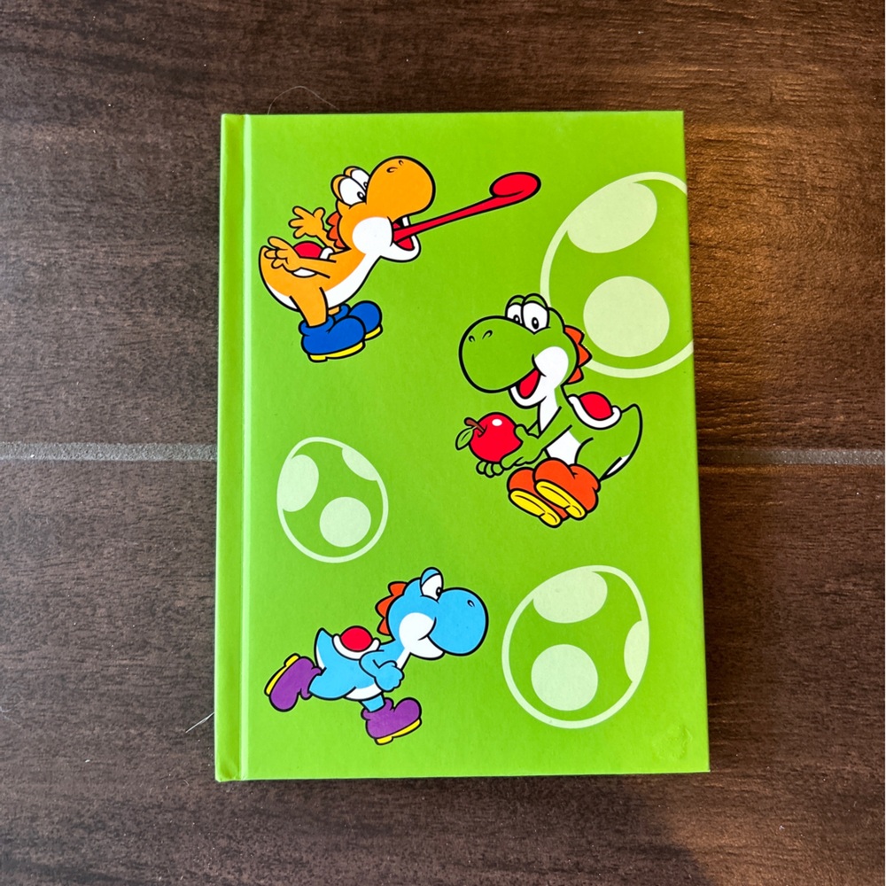 NWT Yoshi Green Super Nintendo World Character Notebook